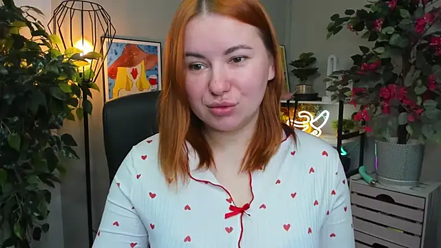 LAYLAxSTAR online show from November 17, 2025, 7:36 am