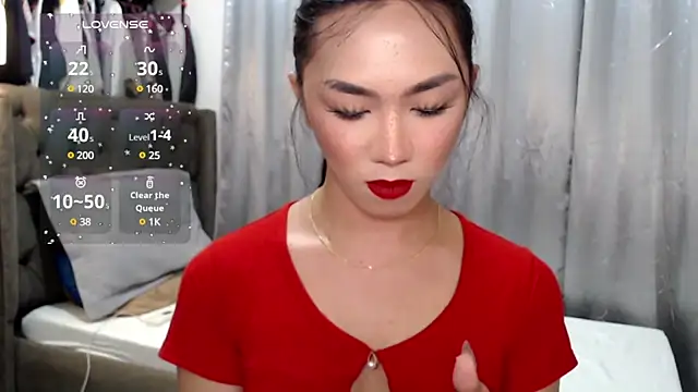 Snapshot of Local_Hoelyx chatting on January 18, 2025, 5:04 pm Local Hoelyx online show from January 18, 2025, 5:04 pm