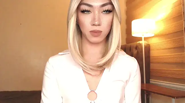 Snapshot of Local_Hoelyx chatting on February 24, 2025, 3:55 am Local Hoelyx online show from February 24, 2025, 3:55 am