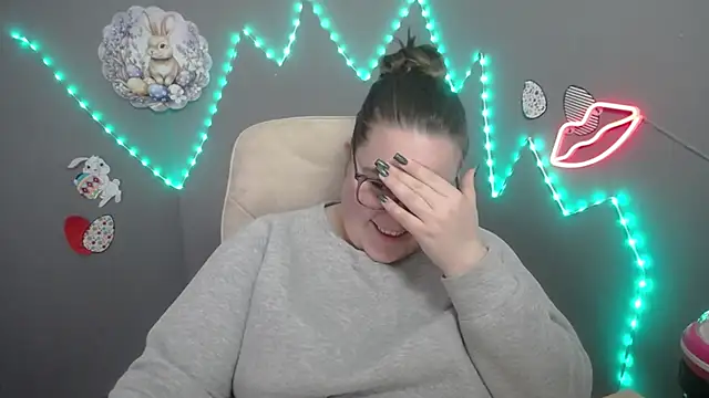 XX Daniella XX online show from April 9, 2026, 6:19 am