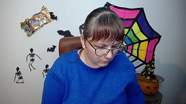 Snapshot of AliceInksSweetty chatting on October 25, 2025, 6:10 am AliceInksSweetty online show from October 25, 2025, 6:10 am