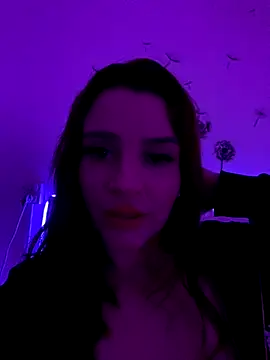 Yosipaez online show from October 11, 2025, 4:44 am