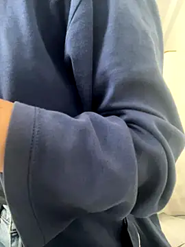 DulceMya6 online show from December 21, 2025, 1:40 pm