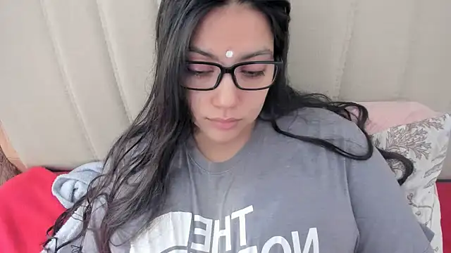 Snapshot of roniewester chatting on February 8, 2026, 2:31 pm roniewester online show from February 8, 2026, 2:31 pm