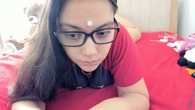 Snapshot of roniewester chatting on February 11, 2026, 2:33 pm roniewester online show from February 11, 2026, 2:33 pm