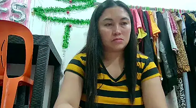 Snapshot of LalaiAsian chatting on January 6, 2025, 6:20 pm LalaiAsian online show from January 6, 2025, 6:20 pm