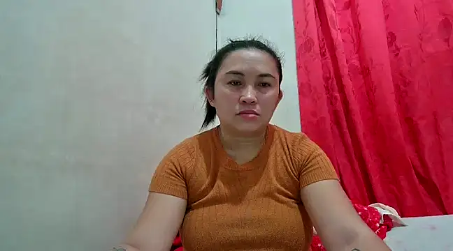 Snapshot of LalaiAsian chatting on February 19, 2025, 2:01 am LalaiAsian online show from February 19, 2025, 2:01 am
