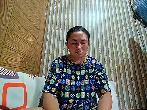 Snapshot of LalaiAsian chatting on February 3, 2026, 12:09 am LalaiAsian online show from February 3, 2026, 12:09 am