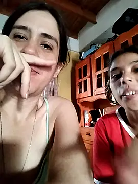 Snapshot of mariamac420 chatting on March 5, 2025, 9:59 pm mariamac420 online show from March 5, 2025, 9:59 pm