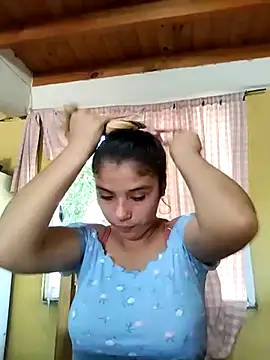 Snapshot of mariamac420 chatting on March 7, 2025, 5:28 pm mariamac420 online show from March 7, 2025, 5:28 pm