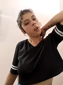 Snapshot of mariamac420 chatting on February 6, 2026, 4:21 pm mariamac420 online show from February 6, 2026, 4:21 pm