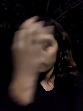 mariamac420 online show from April 15, 2026, 12:06 am