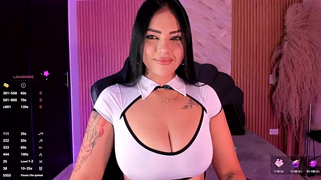 Snapshot of karol_green_ chatting on September 30, 2025, 11:43 pm karol green online show from September 30, 2025, 11:43 pm