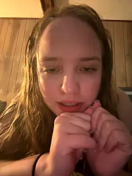 camandlilly422 online show from November 22, 2025, 4:22 am