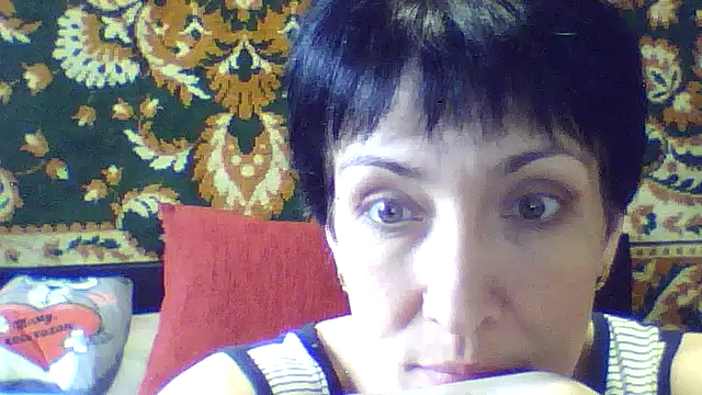 SunnyAmorre online show from February 12, 2026, 9:37 am