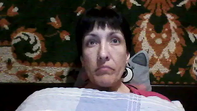 SunnyAmorre online show from April 9, 2026, 9:09 pm