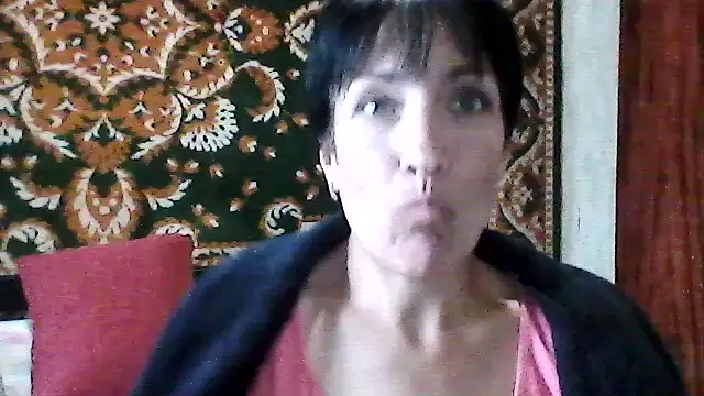 SunnyAmorre online show from May 25, 2026, 10:32 am