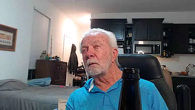 Snapshot of rockpoint69 chatting on October 24, 2025, 1:03 am rockpoint69 online show from October 24, 2025, 1:03 am