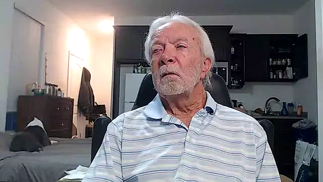 Snapshot of rockpoint69 chatting on December 5, 2025, 1:09 pm rockpoint69 online show from December 5, 2025, 1:09 pm