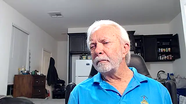 Snapshot of rockpoint69 chatting on December 14, 2025, 9:25 am rockpoint69 online show from December 14, 2025, 9:25 am