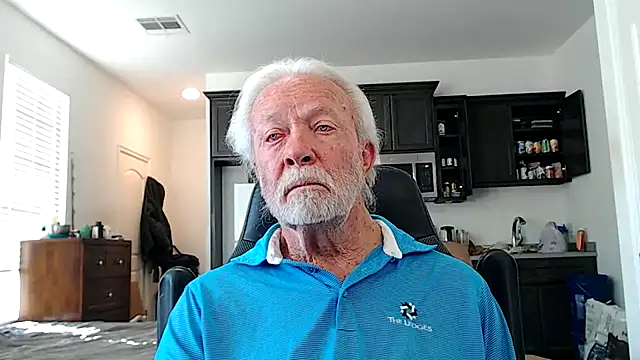 Snapshot of rockpoint69 chatting on December 14, 2025, 9:30 pm rockpoint69 online show from December 14, 2025, 9:30 pm