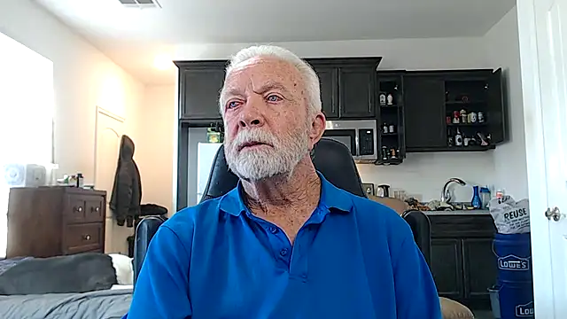 Snapshot of rockpoint69 chatting on February 3, 2026, 2:55 pm rockpoint69 online show from February 3, 2026, 2:55 pm