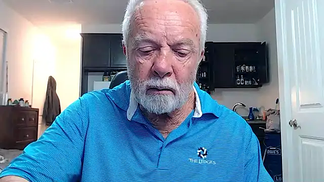 Snapshot of rockpoint69 chatting on February 8, 2026, 9:02 am rockpoint69 online show from February 8, 2026, 9:02 am