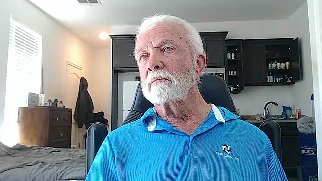 Snapshot of rockpoint69 chatting on February 18, 2026, 7:21 pm rockpoint69 online show from February 18, 2026, 7:21 pm