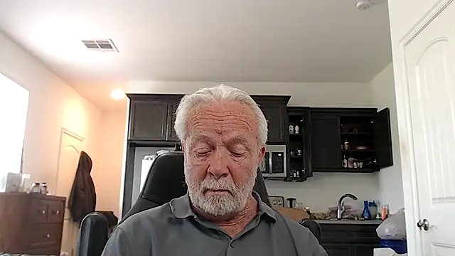 Snapshot of rockpoint69 chatting on April 29, 2026, 3:38 pm rockpoint69 online show from April 29, 2026, 3:38 pm