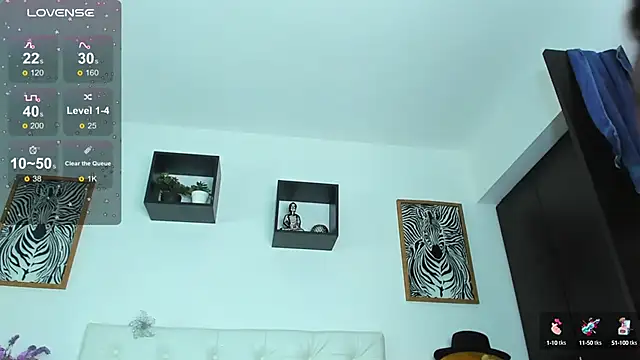 Snapshot of Sharon_smiith chatting on January 26, 2025, 12:37 am Sharon smiith online show from January 26, 2025, 12:37 am