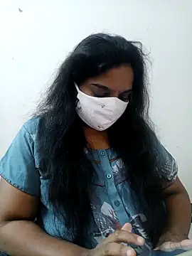 Snapshot of lovely-latha chatting on February 18, 2026, 7:04 am lovely-latha online show from February 18, 2026, 7:04 am