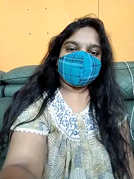 Snapshot of lovely-latha chatting on February 24, 2026, 10:57 am lovely-latha online show from February 24, 2026, 10:57 am
