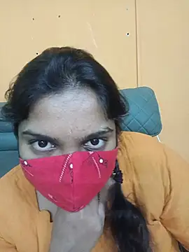Snapshot of lovely-latha chatting on May 15, 2026, 6:48 pm lovely-latha online show from May 15, 2026, 6:48 pm