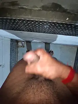 breejs online show from February 25, 2025, 5:19 am