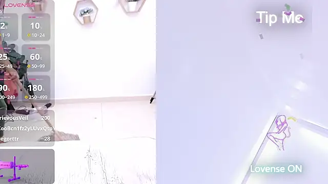 naty girl  online show from February 25, 2025, 10:37 am