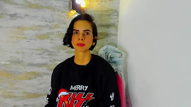 Amelia Myers online show from December 18, 2025, 11:33 pm