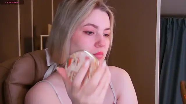 elinanortas online show from February 1, 2025, 1:12 am