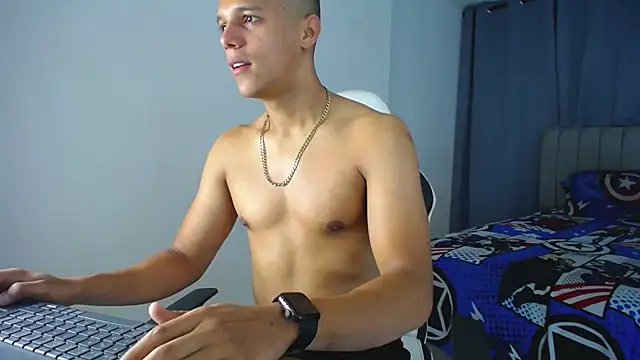 Snapshot of DavidAngell7 chatting on December 26, 2024, 4:10 am DavidAngell7 online show from December 26, 2024, 4:10 am