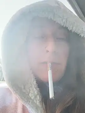 Mini And The Bear online show from February 21, 2026, 3:57 pm