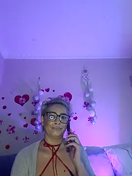 BellaBellaHot online show from November 18, 2025, 8:41 am