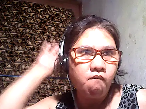 sweetsosie18 online show from February 4, 2026, 7:58 am