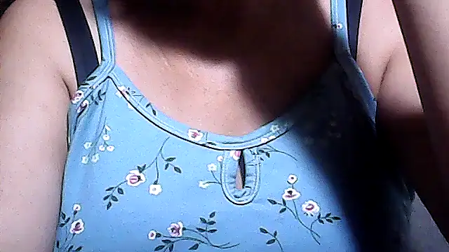 Snapshot of sweetsosie18 chatting on March 23, 2026, 10:52 am sweetsosie18 online show from March 23, 2026, 10:52 am