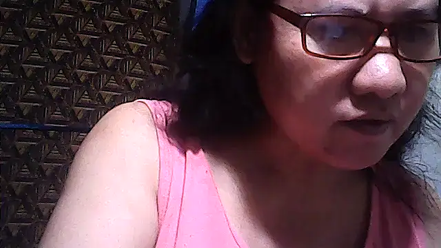 Snapshot of sweetsosie18 chatting on April 13, 2026, 11:59 am sweetsosie18 online show from April 13, 2026, 11:59 am