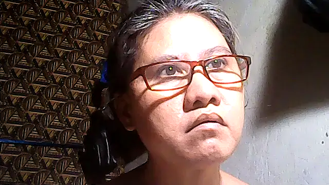 sweetsosie18 online show from May 29, 2026, 2:09 am
