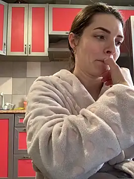 Snapshot of SeducingYoghourt chatting on February 1, 2026, 12:48 pm SeducingYoghourt online show from February 1, 2026, 12:48 pm