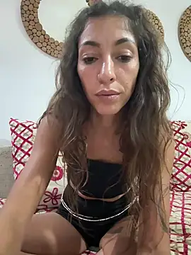 amanilouve online show from September 9, 2025, 4:28 pm