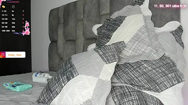 Snapshot of emily_fox1 chatting on February 23, 2026, 10:34 am emily fox1 online show from February 23, 2026, 10:34 am