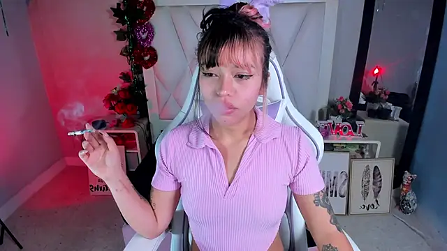 katalina garcia online show from November 5, 2025, 10:32 pm