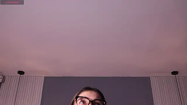 ValeryNova online show from April 8, 2026, 11:10 am