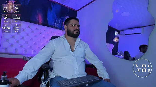 MichaelBear  online show from October 2, 2025, 12:56 pm